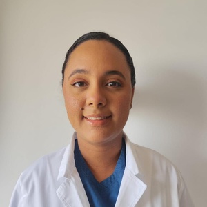 Dr(a) Yannara Elina Columbie Garbey