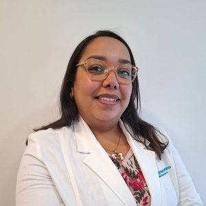 Dr(a) Carolina Del Carmen Herrera Rojas