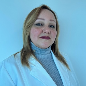 Dr(a) Kenia Ysmar Medina Blanco