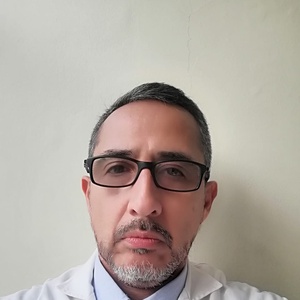 Dr(a) Claudio Andres Gallardo Nuñez