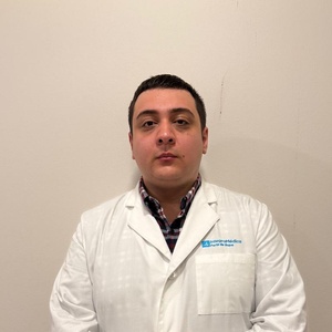 Dr(a) Jose Miguel Ongaro Verdugo