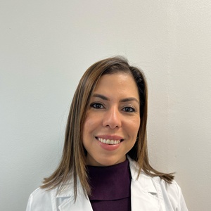 Dr(a) Kelly Chiquinquira Garcia De Suarez