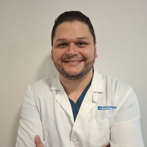 Dr(a) Daniel David Fajardo Segura