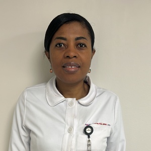 Dr(a) Jeanne Fabiola Senat