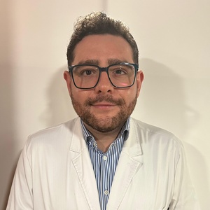 Dr(a) Javier Alejandro Oliva Torrealba