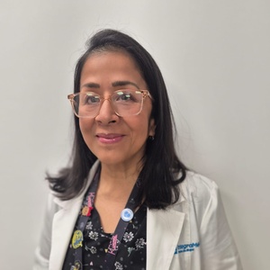 Dr(a) Paola Monserrate Lopez Andrade