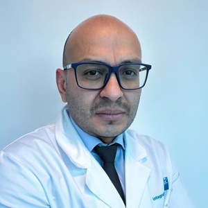 Dr(a) Ender Rafael Cumare Rosales