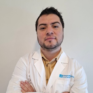 Dr(a) Nicolás Andrés Campos Peñaloza