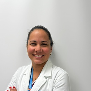 Dr(a) Surely Fuentes Ramirez