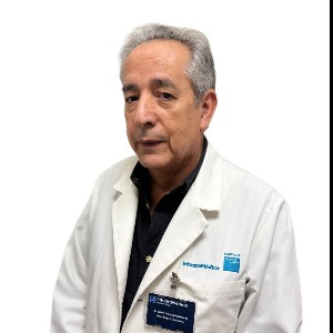 Dr(a) Eghon Guzman Bustamante
