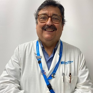 Dr(a) Luis Arnaldo Vera Peytreaux