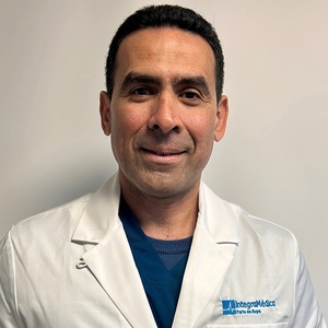 Dr(a) Javier Perez Ramos