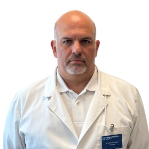 Dr(a) Irwin Athacualpa Lopez Camaute