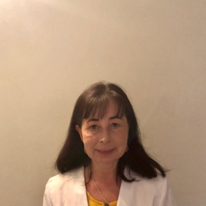 Dr(a) Maria Veronica Herrera Gallegos