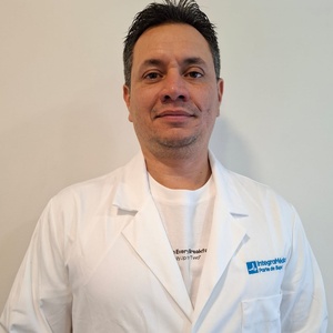 Dr(a) Eumir Alberto Torrealba Mendez