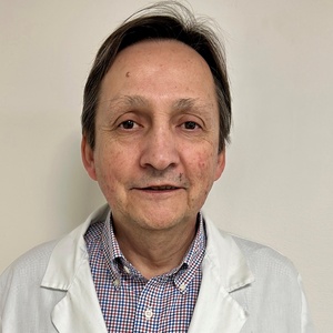 Dr(a) Ricardo Hughes Garcia