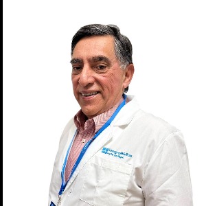Dr(a) Carlos Humberto Aguilera Arriagada