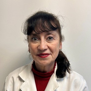 Dr(a) Carmen Del Rosario Concha Sanchez