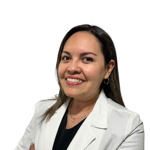 Dr(a) Estefania Alexandra Silva Muñoz