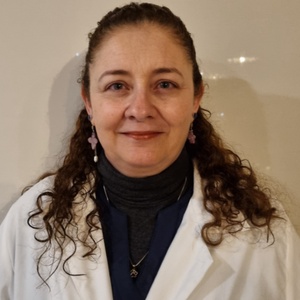 Dr(a) Daine Campillo Betancourt