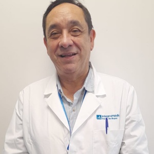 Dr(a) César Aníbal Jara Vargas