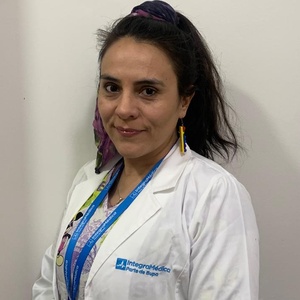 Dr(a) Gabriela Andrea Passi Mella