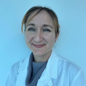 Dr(a) Lisel Campillo Dominguez