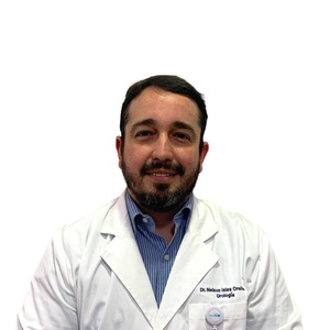 Dr(a) Nelson Orlando Islas Orellana