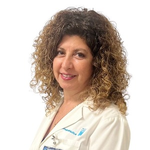 Dr(a) Ximena Manzur Soria