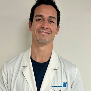 Dr(a) Diego Patricio Espinola Manriquez