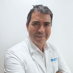 Dr(a) Fernando Andres Olavarria Moral