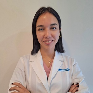 Dr(a) Gabriela Paula Vera Varela