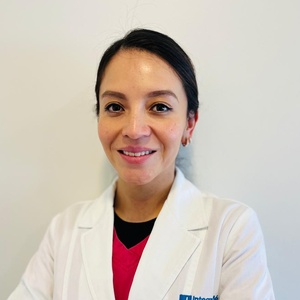 Dr(a) Gabriela Elizabeth Duche Coronel