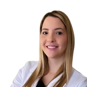 Dr(a) Mariangela Karina Molina Anciani