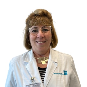 Dr(a) Marlene Hidalgo Guerra