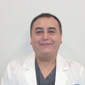 Dr(a) Cesar Antonio Hidalgo Robledo