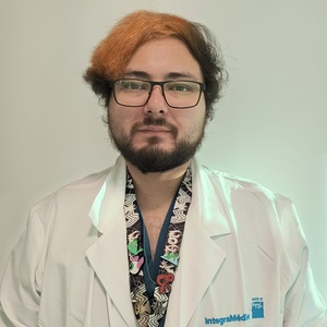 Dr(a) Carlos Eduardo Lira Solis