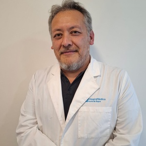 Dr(a) Rubén Anselmo Alarcón Chávez