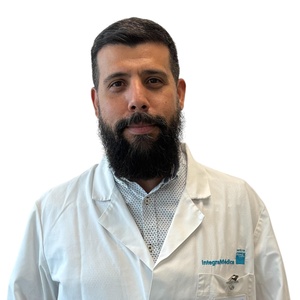 Dr(a) Daniel David Castro Fresco