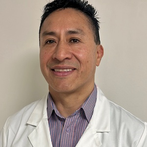 Dr(a) Williams Oswaldo Caguana Nuñez