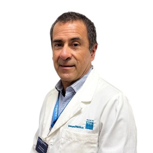 Dr(a) Omar Nazzal Nazal