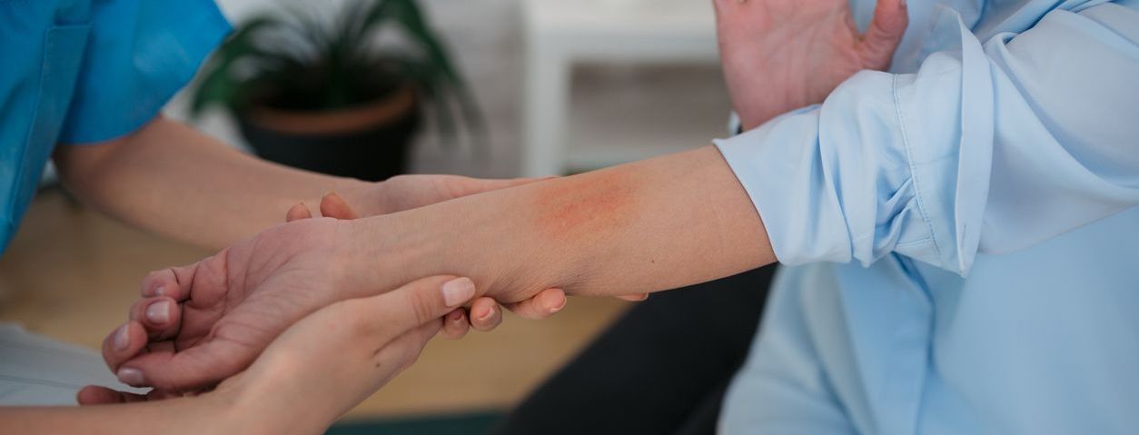 Por qué aparece la irritación en la piel y qué hacer para controlarla